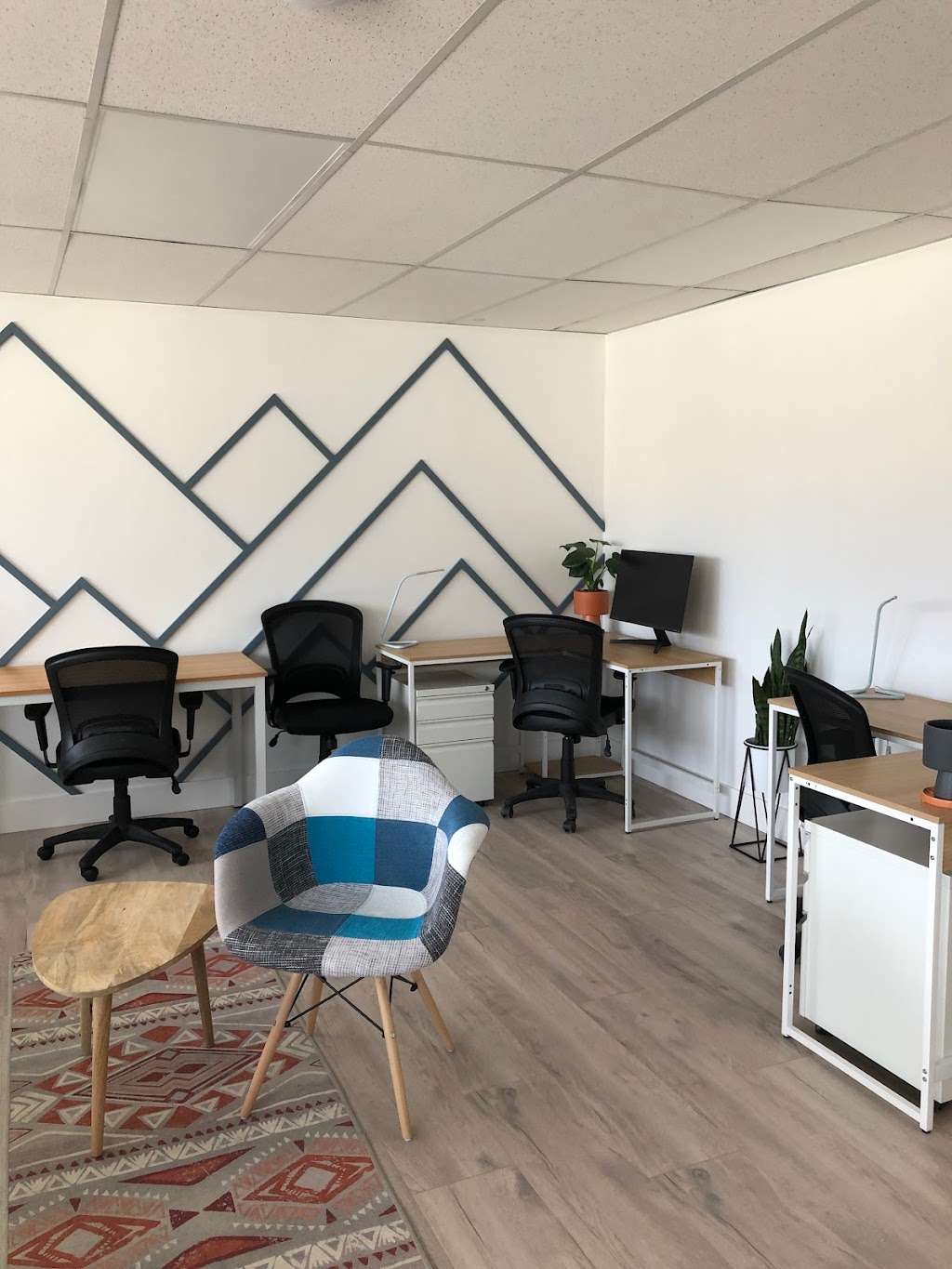 Out of the House Coworking | 7432 Prospect St Unit D, Pemberton, BC V0N 2L0, Canada | Phone: (778) 863-7025