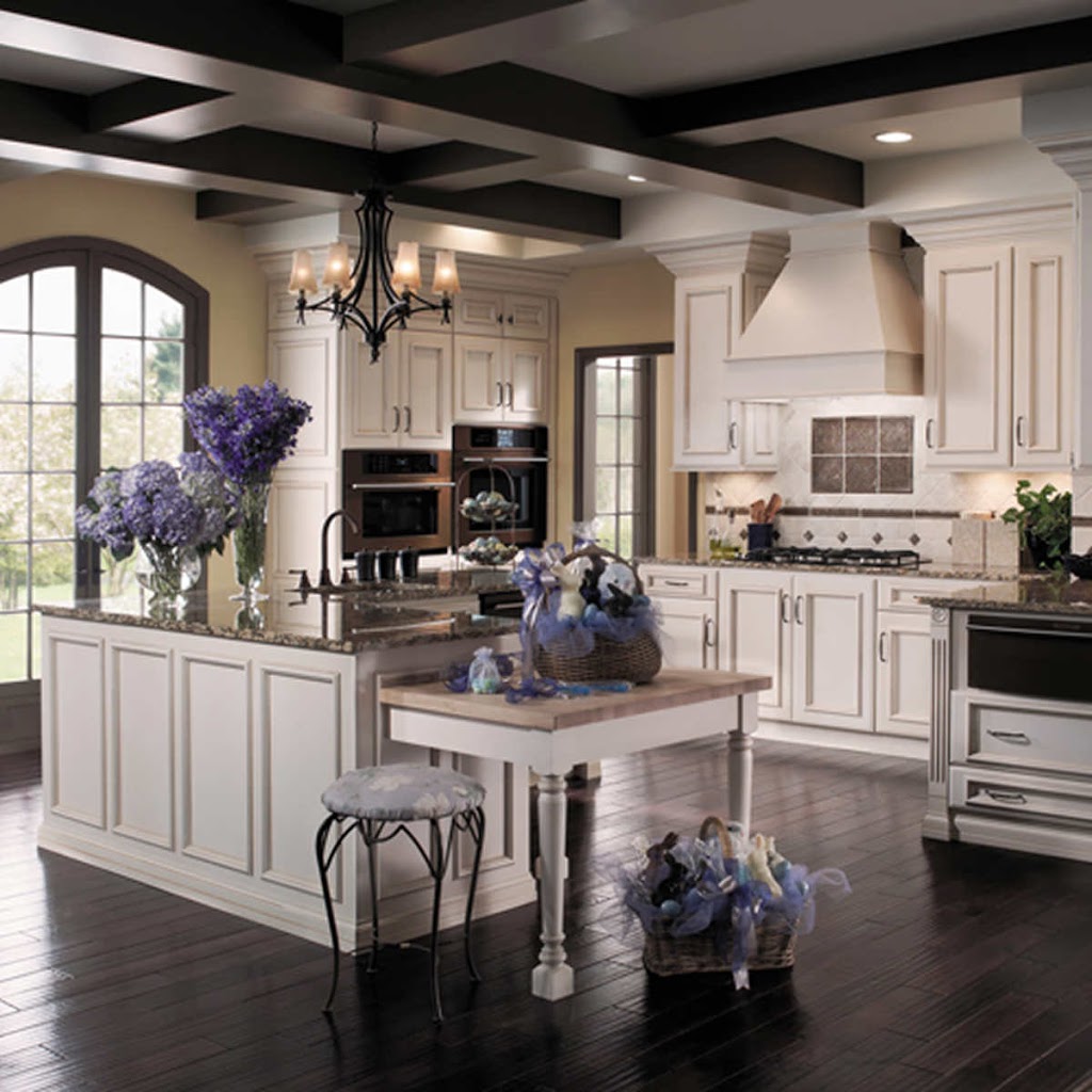 Domenics Woodworking | 48 Sluse Rd, Holland Landing, ON L9N 1G8, Canada | Phone: (905) 801-5191