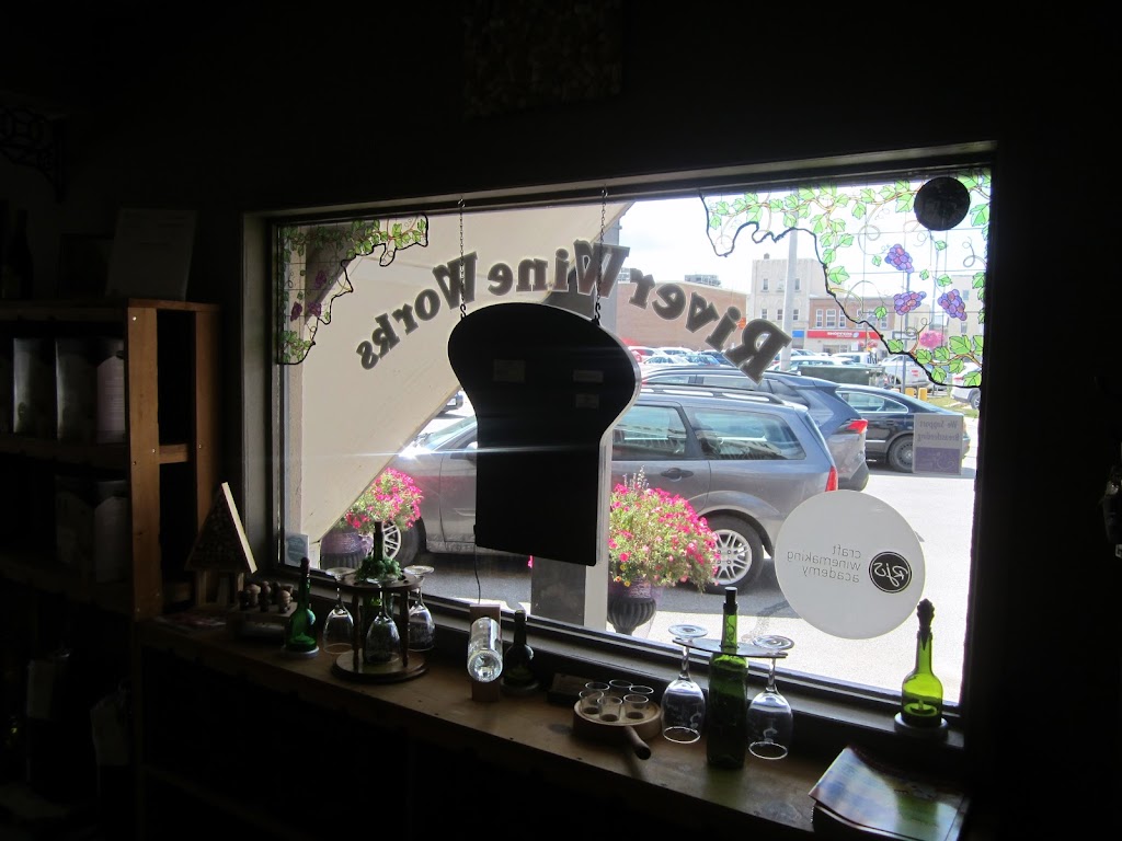 River Wine Works | 10 York St N, Lindsay, ON K9V 3Z6, Canada | Phone: (705) 324-3098