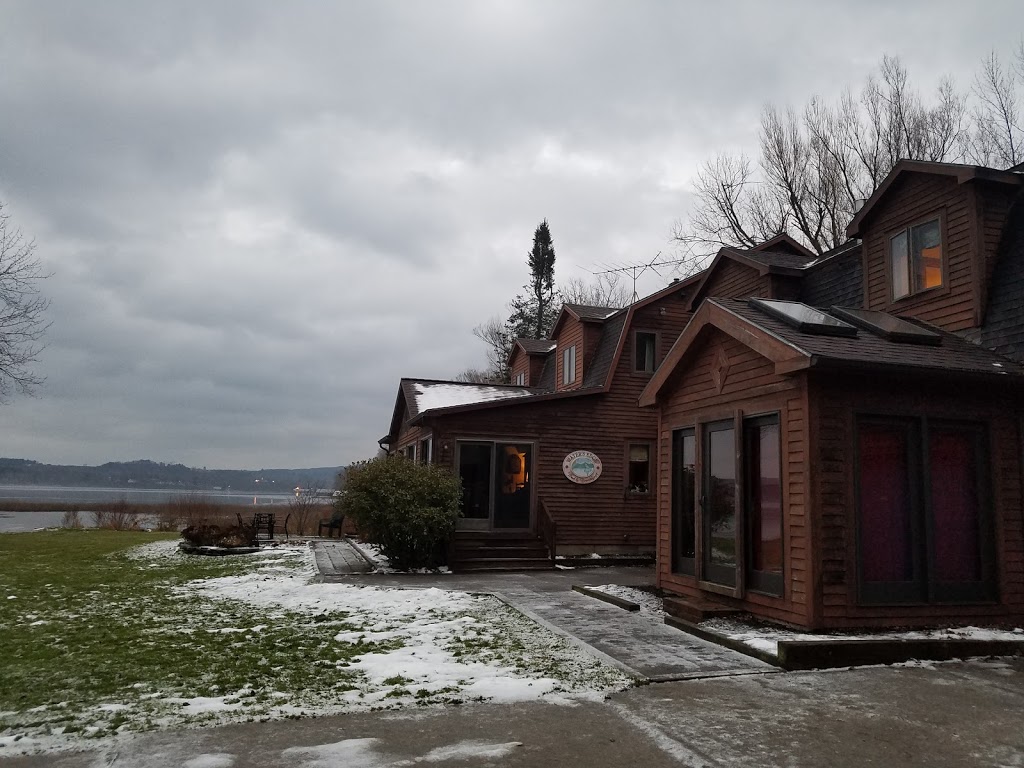 Waters Edge B & B | 324 Wishing Well Ave, Newport, VT 05855, USA | Phone: (802) 334-1840