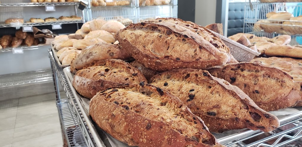 R Bakery Cafe | 326 Marlee Ave, North York, ON M6B 3H8, Canada | Phone: (416) 785-0002