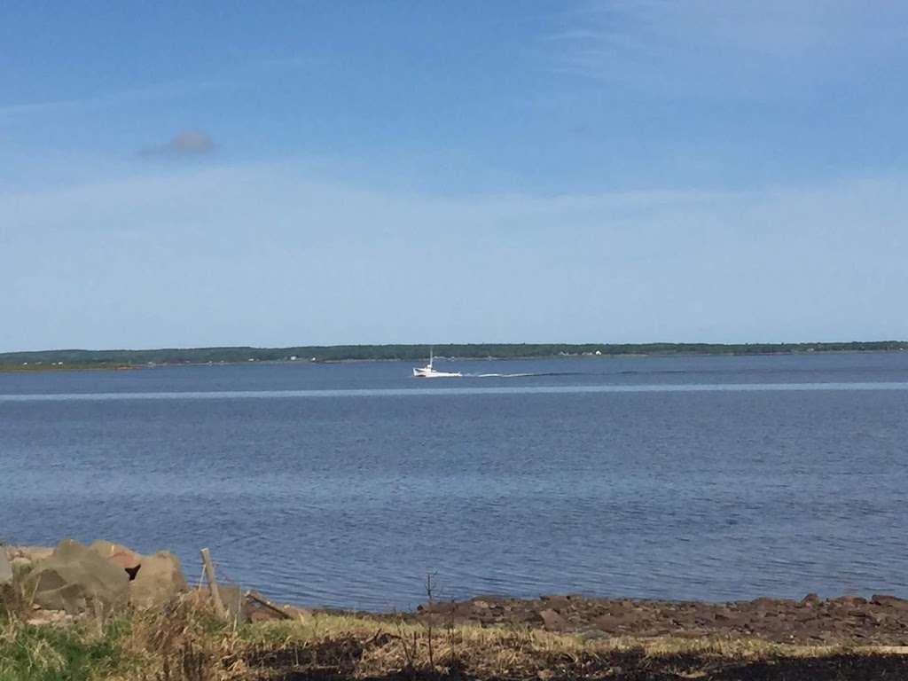 Beach Shore Cottage 15 Beachshore Ln, Tatamagouche, NS B0K 1V0, Canada