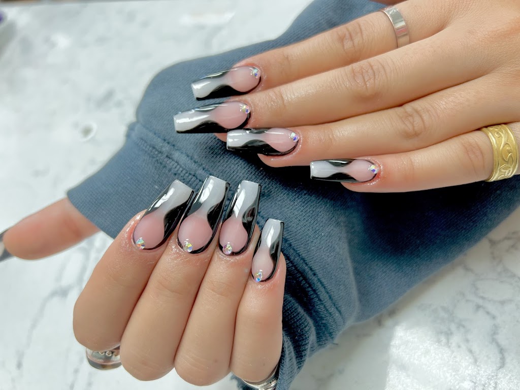 Tina’s Nails & Spa | 161 Maypoint Rd, Charlottetown, PE C1E 1X6, Canada | Phone: (902) 892-7979