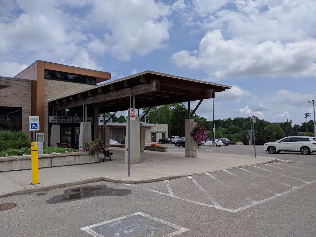 Streetsville Arena | 335 Church St, Mississauga, ON L5M 2C2, Canada | Phone: (905) 826-3011