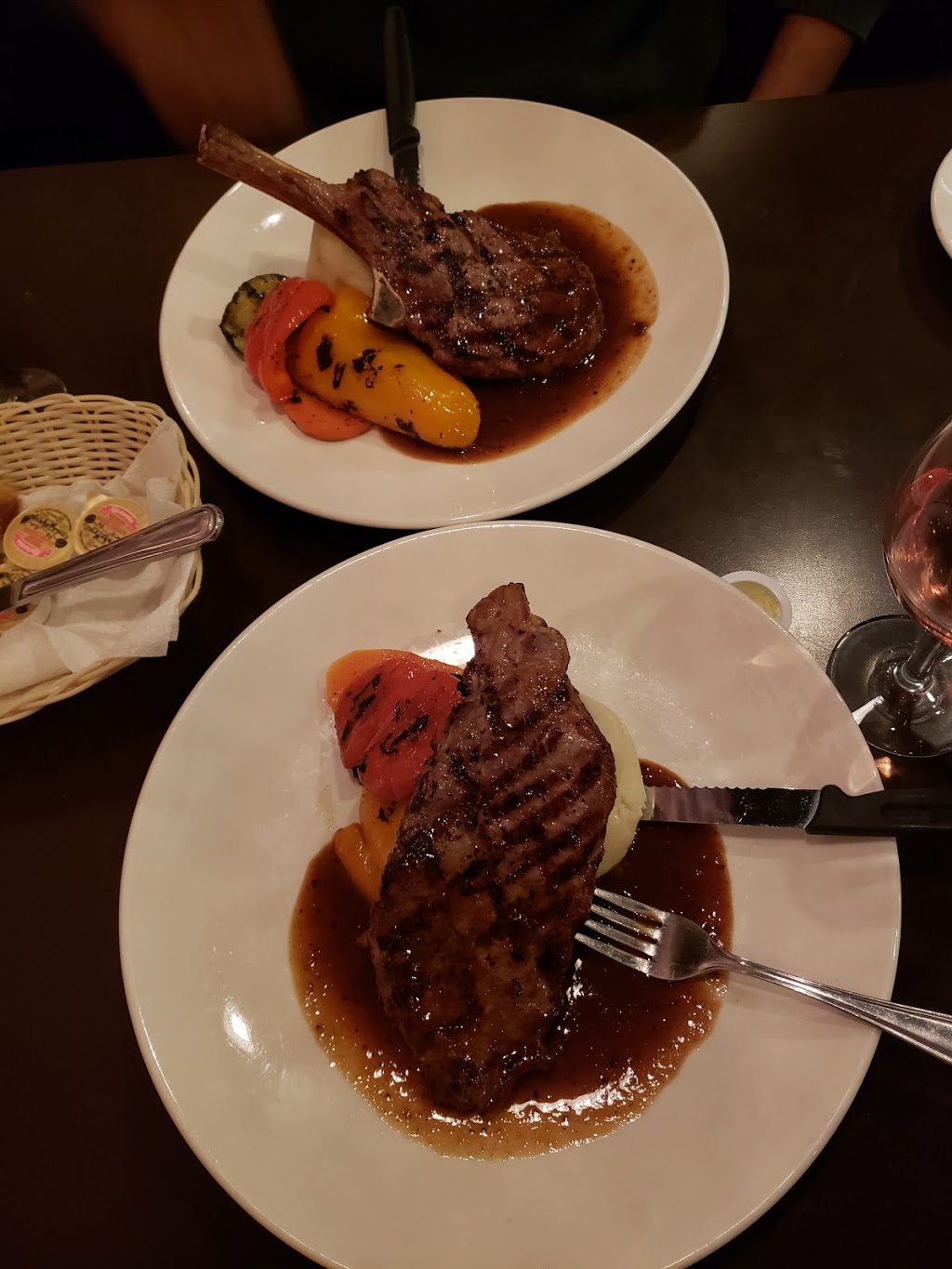 Il Fresco Restaurant | 3081 Kingston Rd, Scarborough, ON M1M 1P1, Canada | Phone: (647) 347-4889