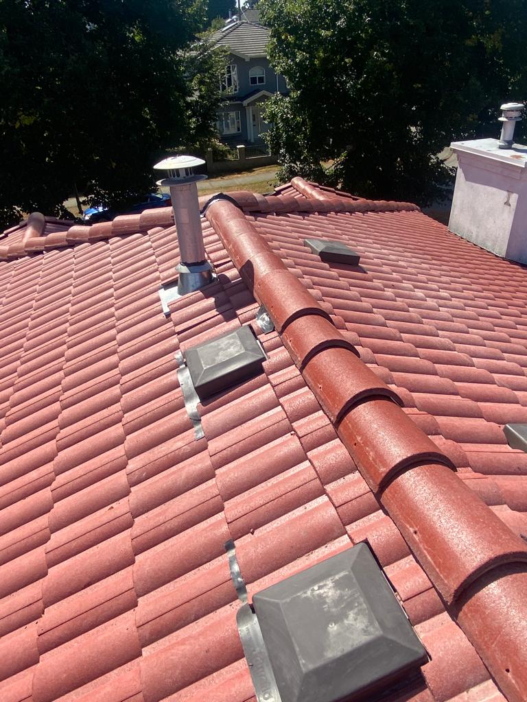A-Top Roofing LTD. | 13863 100 Ave Unit 202, Surrey, BC V3T 5P5, Canada | Phone: (778) 874-0421