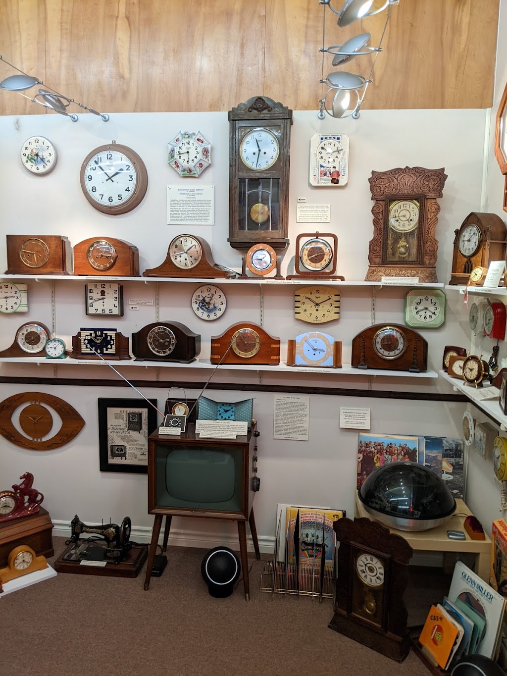 The Canadian Clock Museum | 60 James St, Deep River, ON K0J 1P0, Canada | Phone: (613) 584-9687