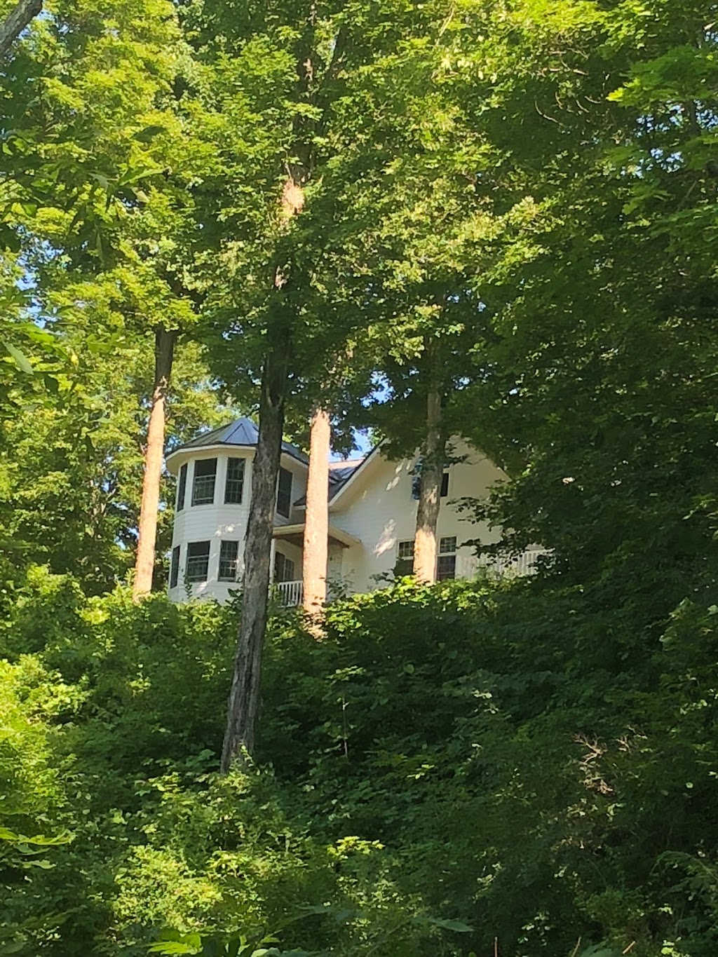 Bed&Breakfast Dante’s Den | 30783 County Rd 179, Chaumont, NY 13622, USA