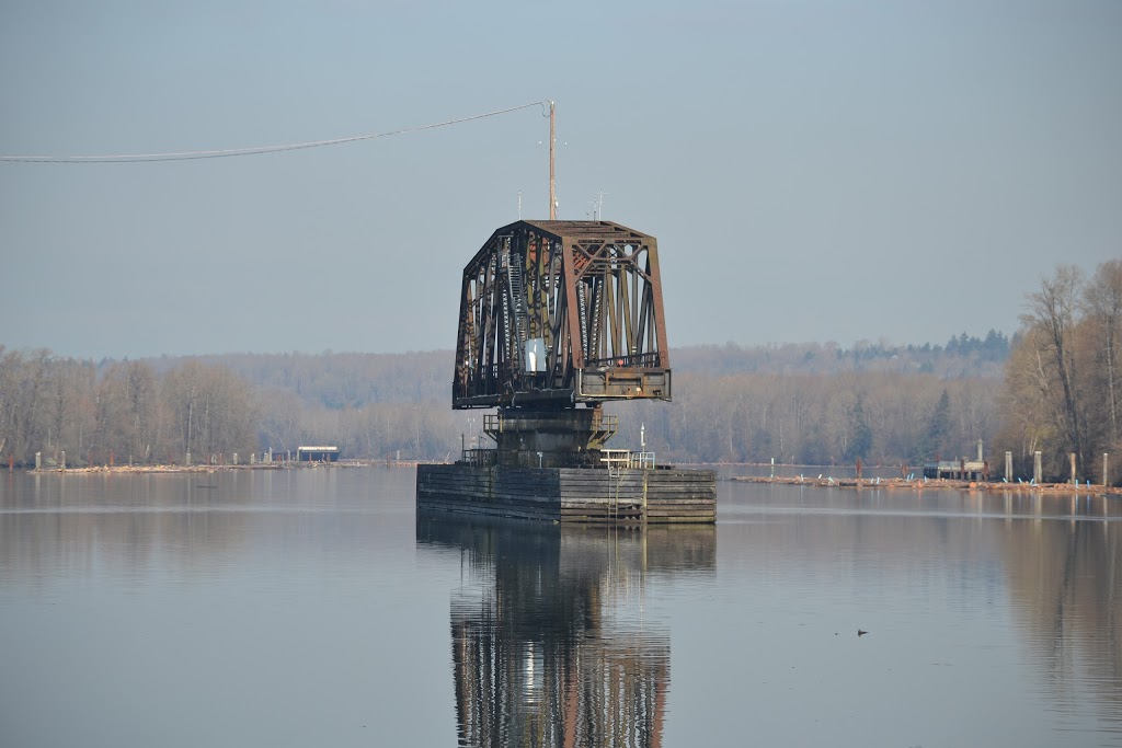 No. 7 Road Pier Park | 15811 River Rd, Richmond, BC V6V 1X5, Canada