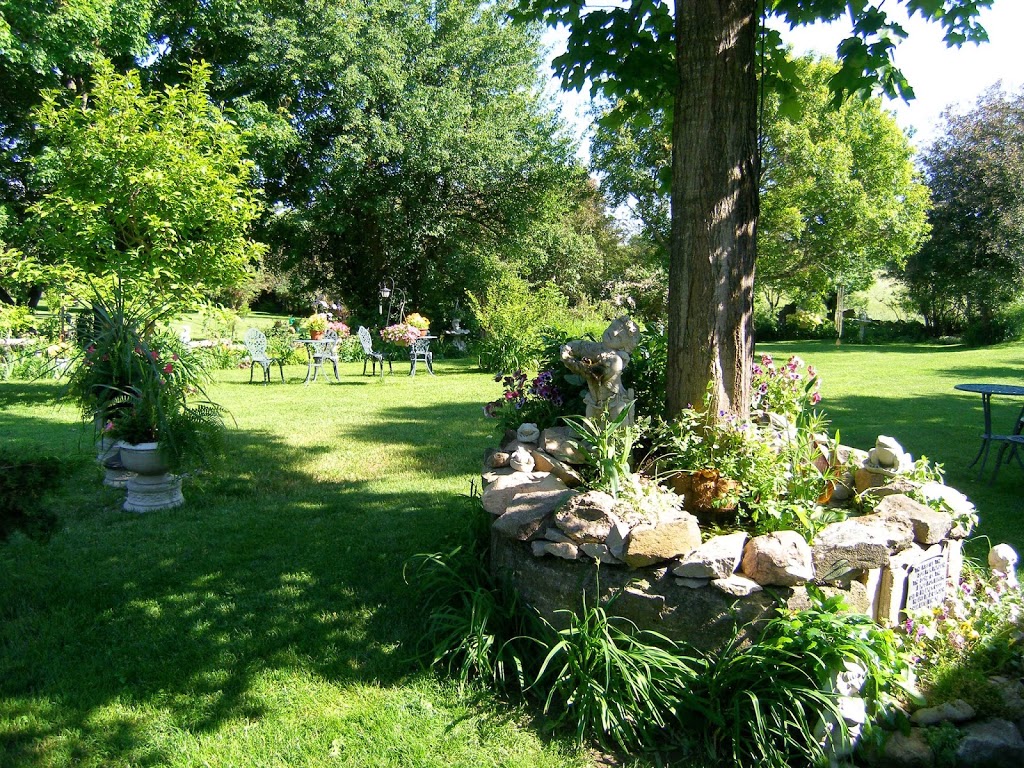 A Valley View Bed and Breakfast | 2 R.R., Granton, ON N0M 1V0, Canada | Phone: (519) 225-2685