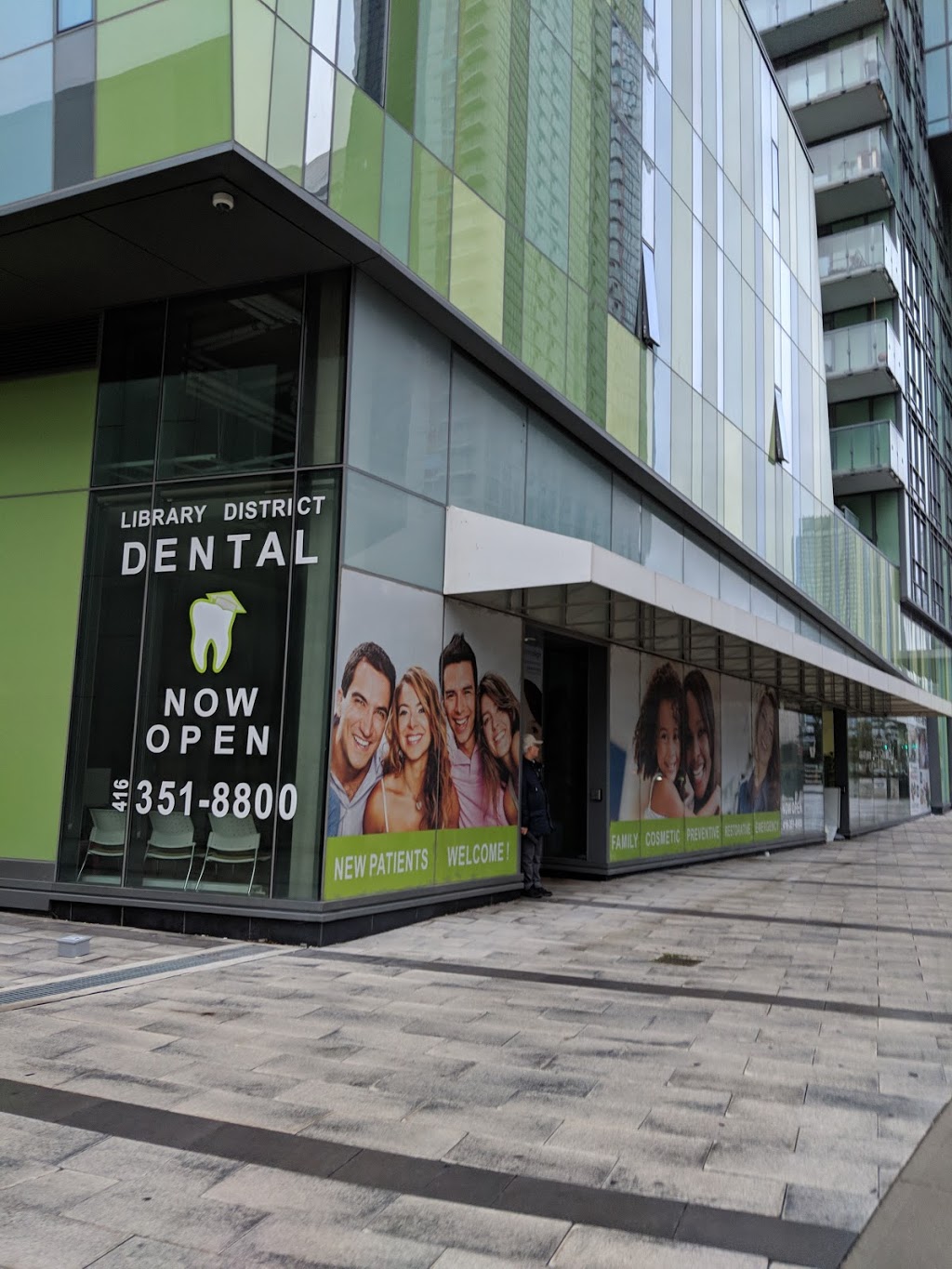LIBRARY DISTRICT DENTAL | 170 Fort York Blvd Unit 1B, Toronto, ON M5V 0E6, Canada | Phone: (416) 351-8800