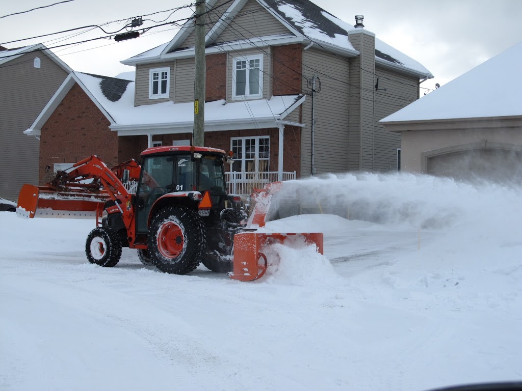 Transport Boucher 88 Inc | 895 Boulevard Lemire O, Drummondville, QC J2B 8A9, Canada | Phone: (819) 475-0959