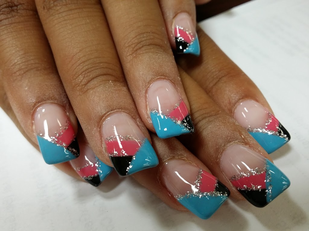 Regal Nails, Salon & Spa | 1001 Rue des Migrateurs, Lachenaie, QC J6V 0A8, Canada | Phone: (450) 657-9545