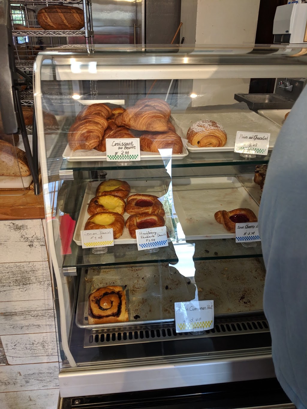 Boulangerie Bonjour | 8608 99 St NW, Edmonton, AB T6E 3T8, Canada | Phone: (780) 433-5924