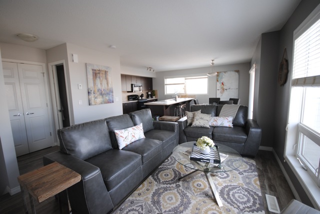 Edmonton Furnished Suites | 11024 106 Ave NW, Edmonton, AB T5H 0R3, Canada | Phone: (780) 468-6942