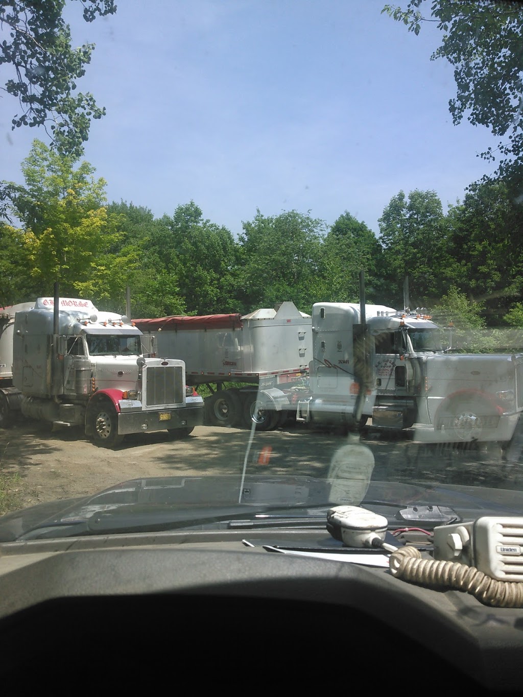 G K Morse Trucking Ltd | 226 Ira Bill Rd, Centreville, NS B0P 1J0, Canada | Phone: (902) 678-3902