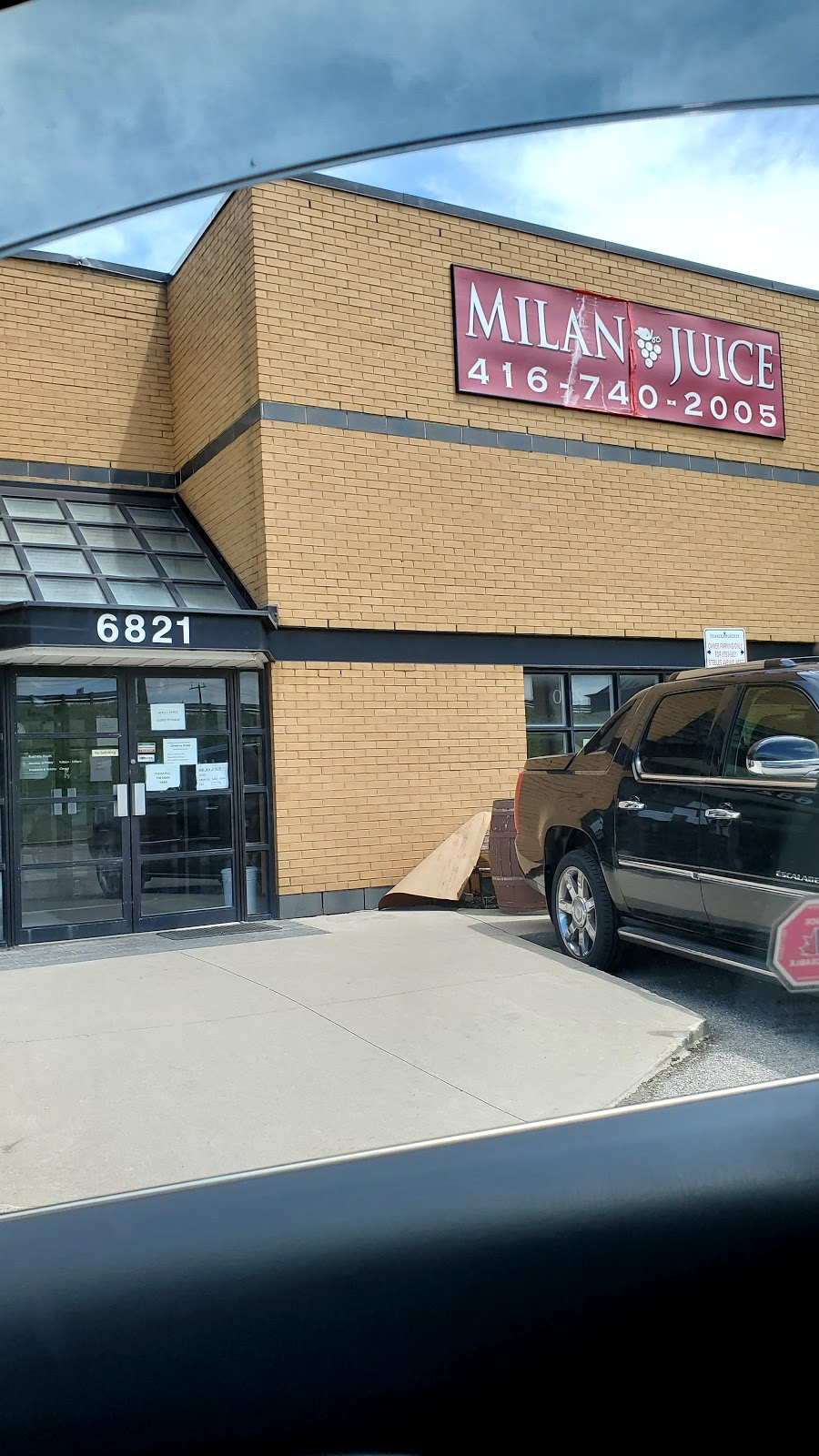 Milan Wineries | 6819 Steeles Ave W, Etobicoke, ON M9V 4R9, Canada | Phone: (416) 740-2005
