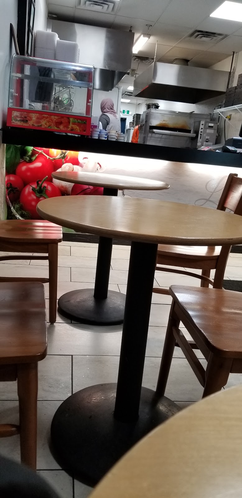 Lazeez Pizza & Kabob House | 9014 152 St #303B, Surrey, BC V3R 4E7, Canada | Phone: (604) 498-2298