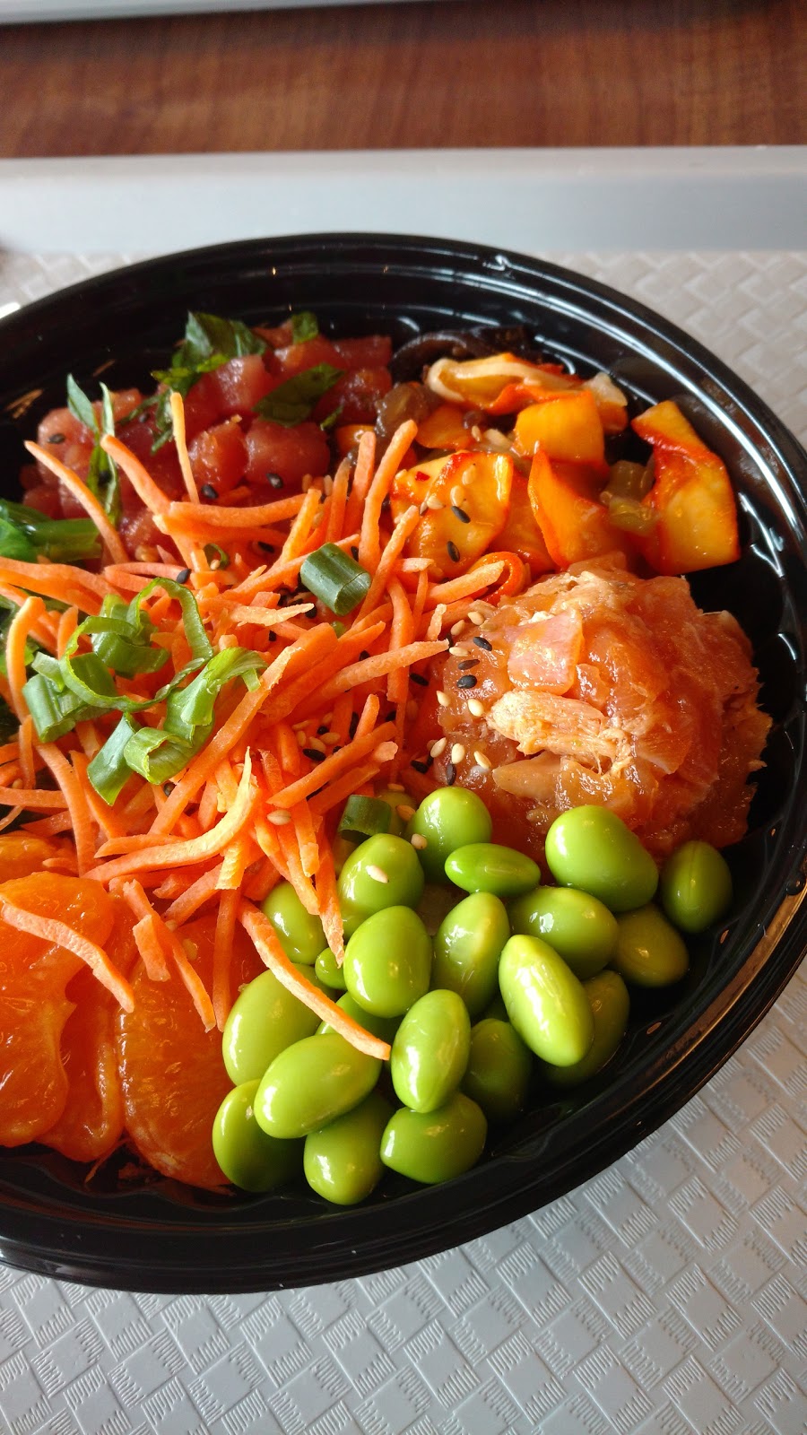 Yuzu sushi | 3500 Chemin des Quatre-Bourgeois, Québec, QC G1W 2L2, Canada | Phone: (418) 653-3339
