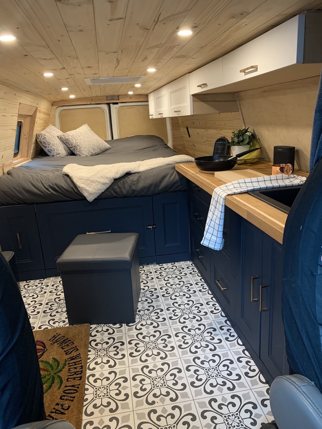 Q Campervans | 2226 St Johns St, Port Moody, BC V3H 2Y9, Canada | Phone: (778) 858-8863