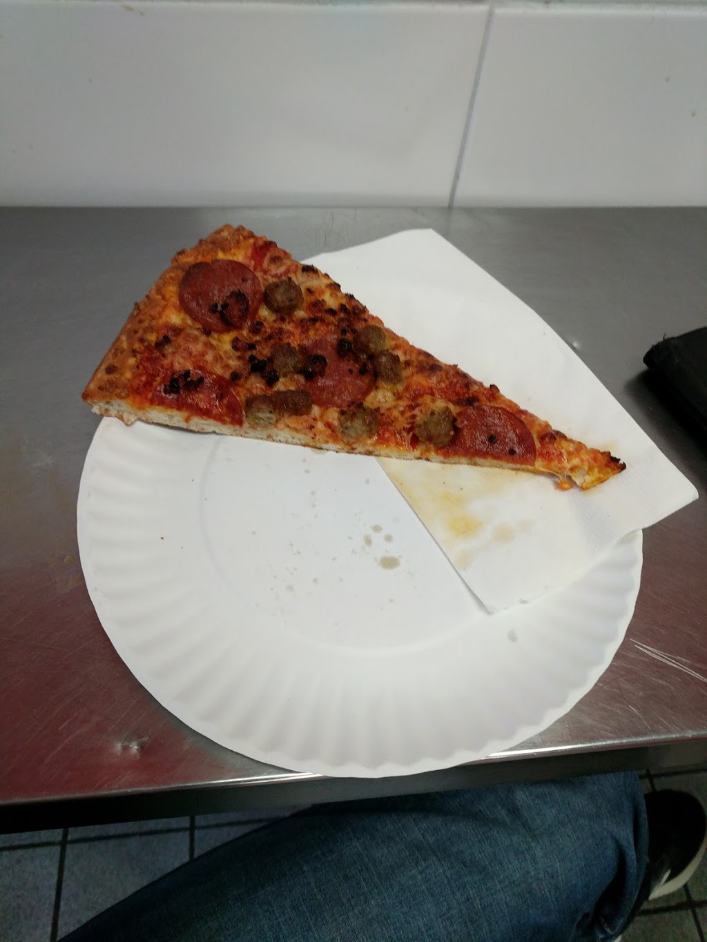 Bronx pizza | 205 Quigley Rd, Hamilton, ON L8K 5M8, Canada | Phone: (905) 561-0220
