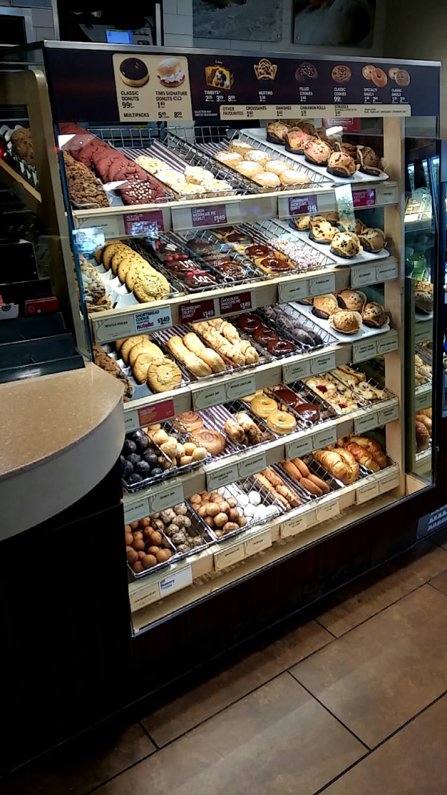Tim Hortons | 2029 Jane St, North York, ON M9N 2V4, Canada | Phone: (416) 245-5265