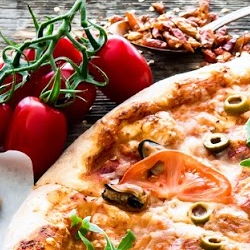 Campus Pizza | 7610 112 St NW, Edmonton, AB T6G 0J9, Canada | Phone: (780) 434-4414