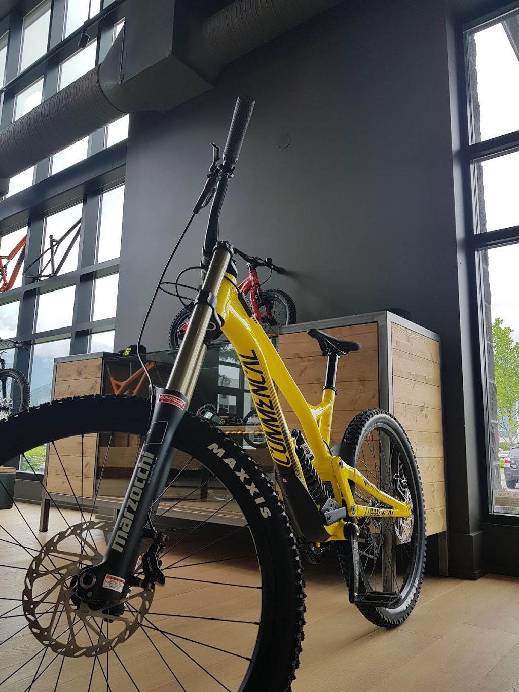 COMMENCAL Canada | 0S5, 1121 Commercial Pl Unit 101, Squamish, BC V8B 0S5, Canada | Phone: (604) 390-2225