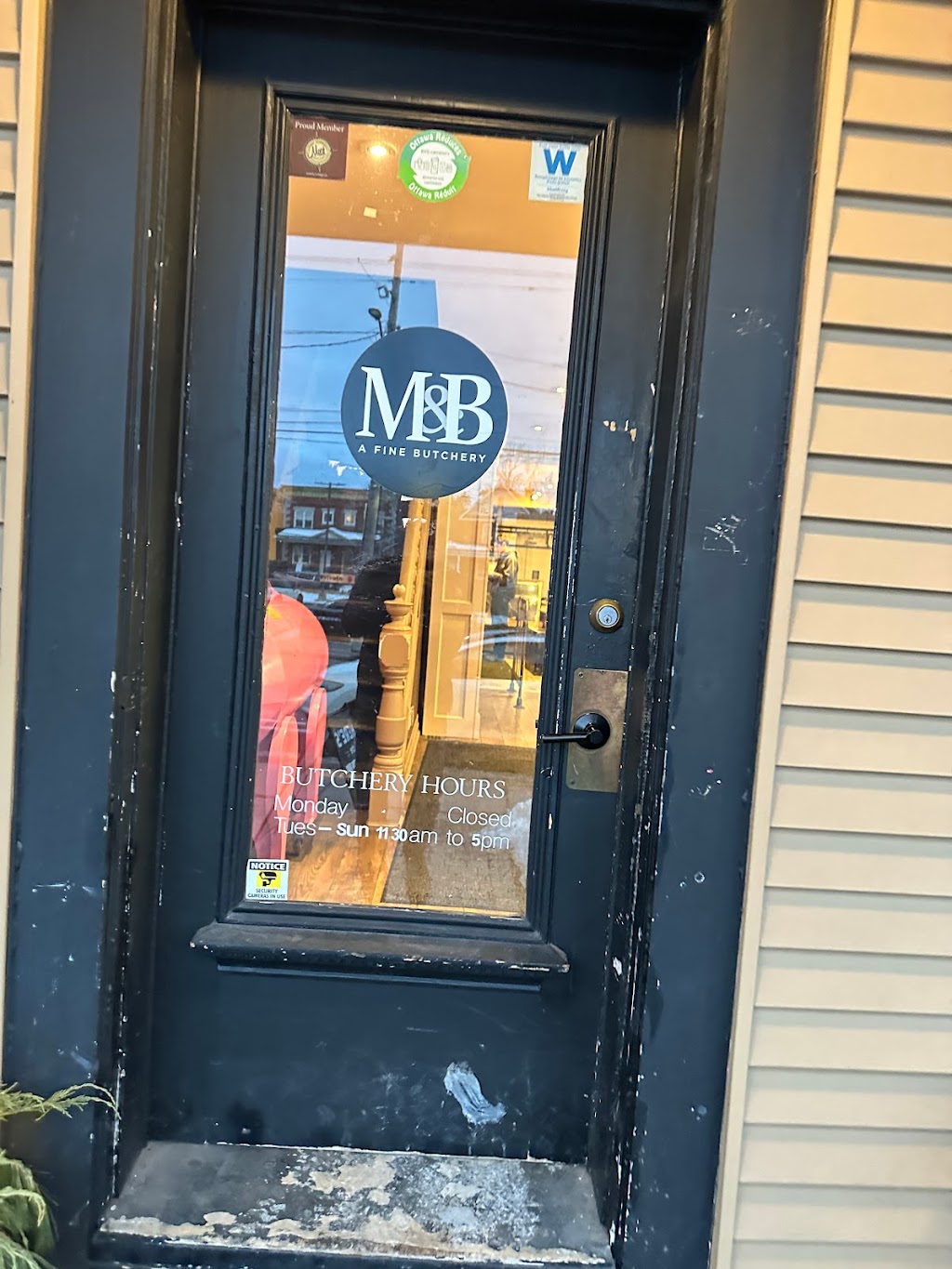 Muckleston & Brockwell - A Fine Butchery | 127 Beechwood Ave., Ottawa, ON K1M 1L5, Canada | Phone: (613) 745-2244