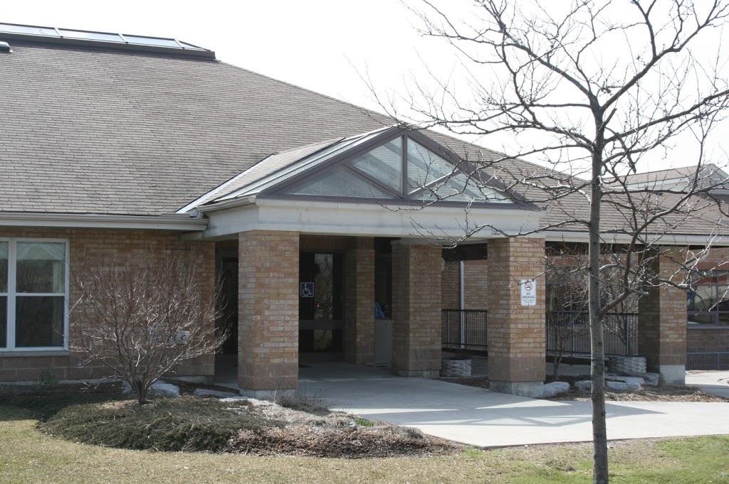 The Village of Sandalwood Park | 425 Great Lakes Dr, Brampton, ON L6R 2W8, Canada | Phone: (905) 458-9272