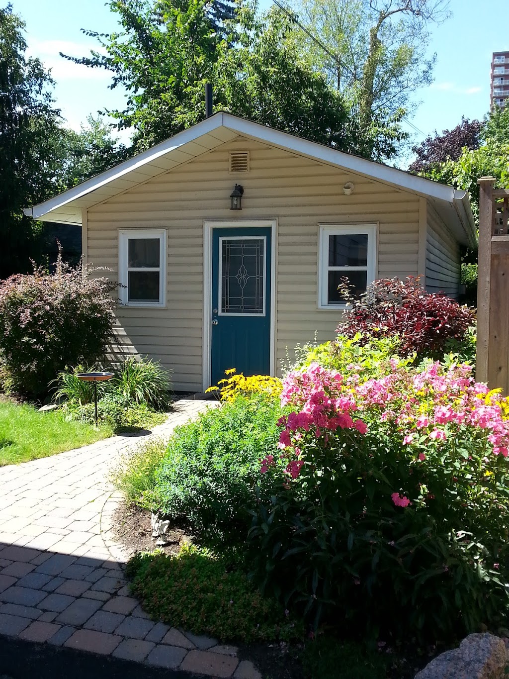2Beinflow Neurofeedback Services | 616 Parkview Rd unit a, Ottawa, ON K1Z 6E5, Canada | Phone: (613) 327-8840