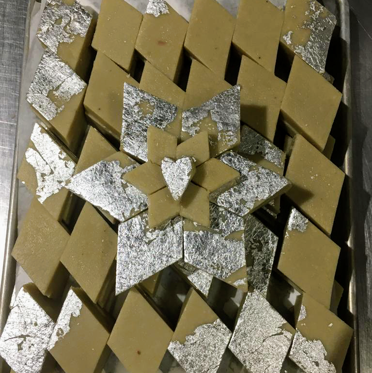 Royal Indian Chef and Sweets | 15299 68 Ave Unit 132, Surrey, BC V3S 2C1, Canada | Phone: (778) 565-0707
