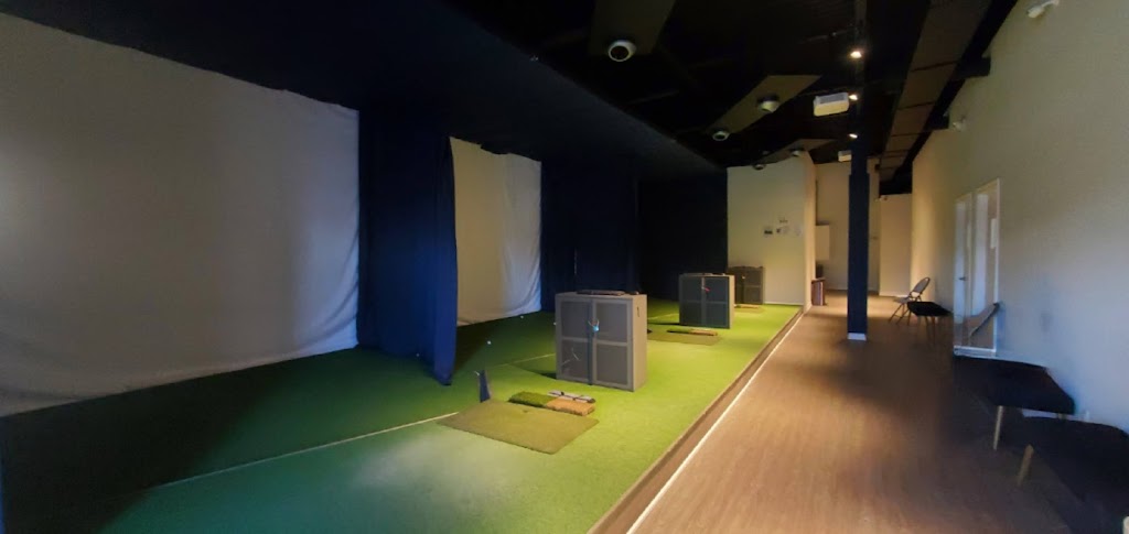 Clubhouse Indoor Golf - Markham | 1 Stone Mason Dr, Markham, ON L3P 6X3, Canada | Phone: (437) 249-2731