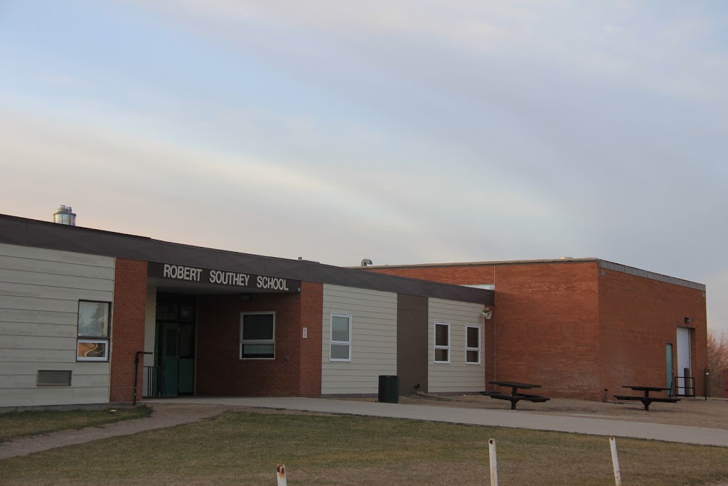 Robert Southey School | 385 Coleridge St, Southey, SK S0G 4P0, Canada | Phone: (306) 726-2224