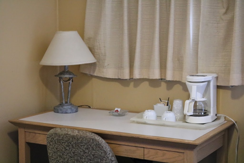 Wakaw Lodge Motel | Hwy 2, Wakaw, SK S0K 4P0, Canada | Phone: (306) 233-4345