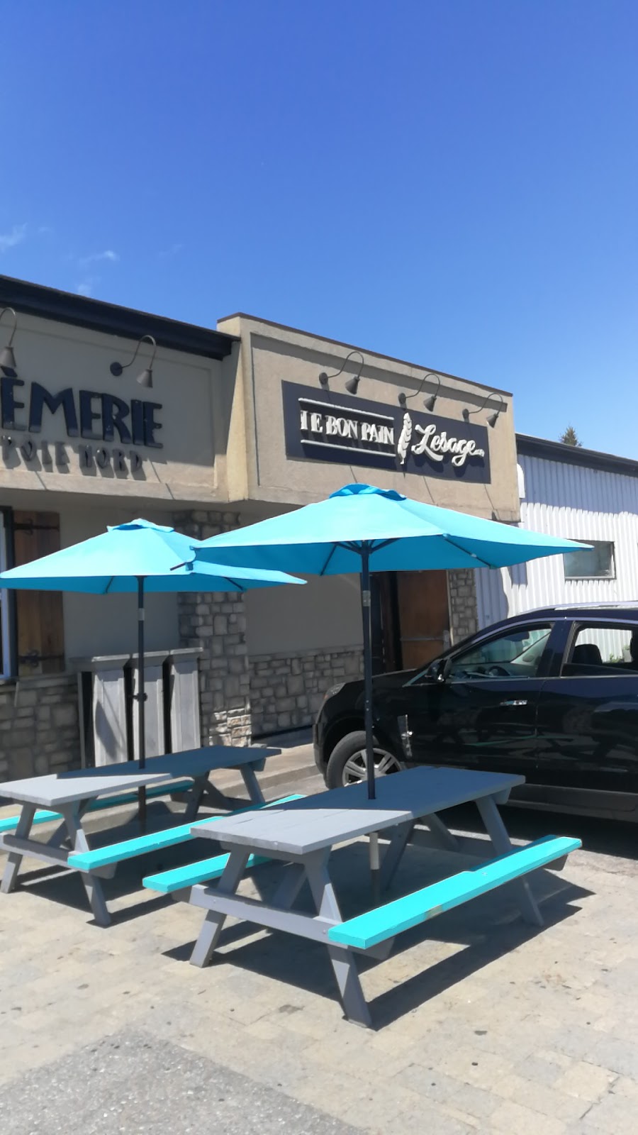 Bakery and Pastry Lesage Inc | 809 Rue Harvey O, Alma, QC G8B 1P6, Canada | Phone: (418) 662-6195