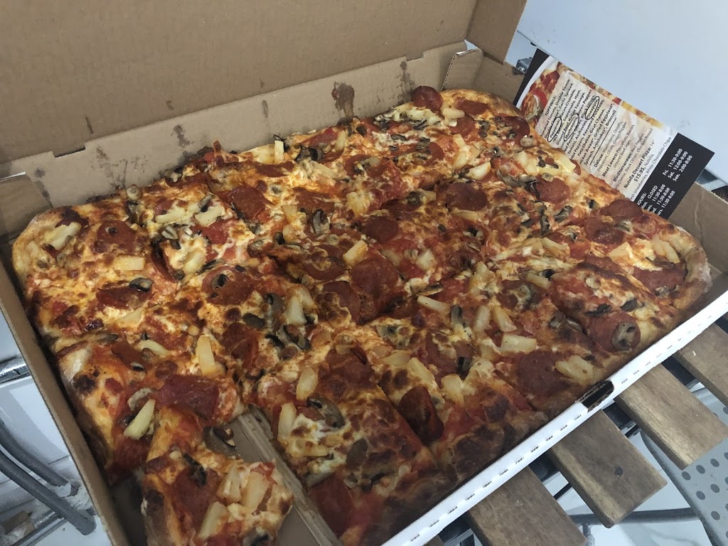 Airport Pizza | 6670 3rd Line Unit D, Tottenham, ON L0G 1W0, Canada | Phone: (905) 936-3600
