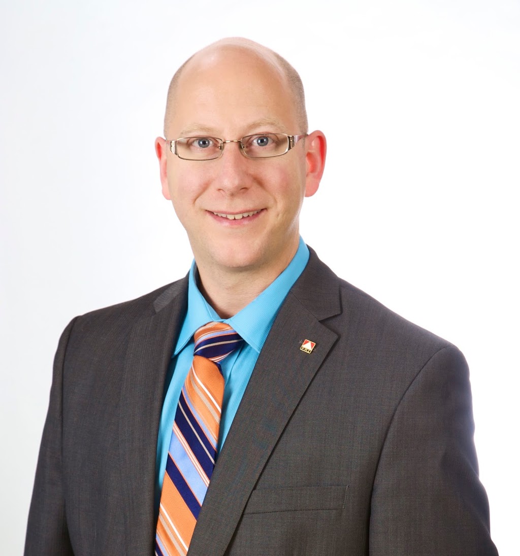 Ken Finch, Broker Royal LePage Signature Realty 1278 Brillinger St