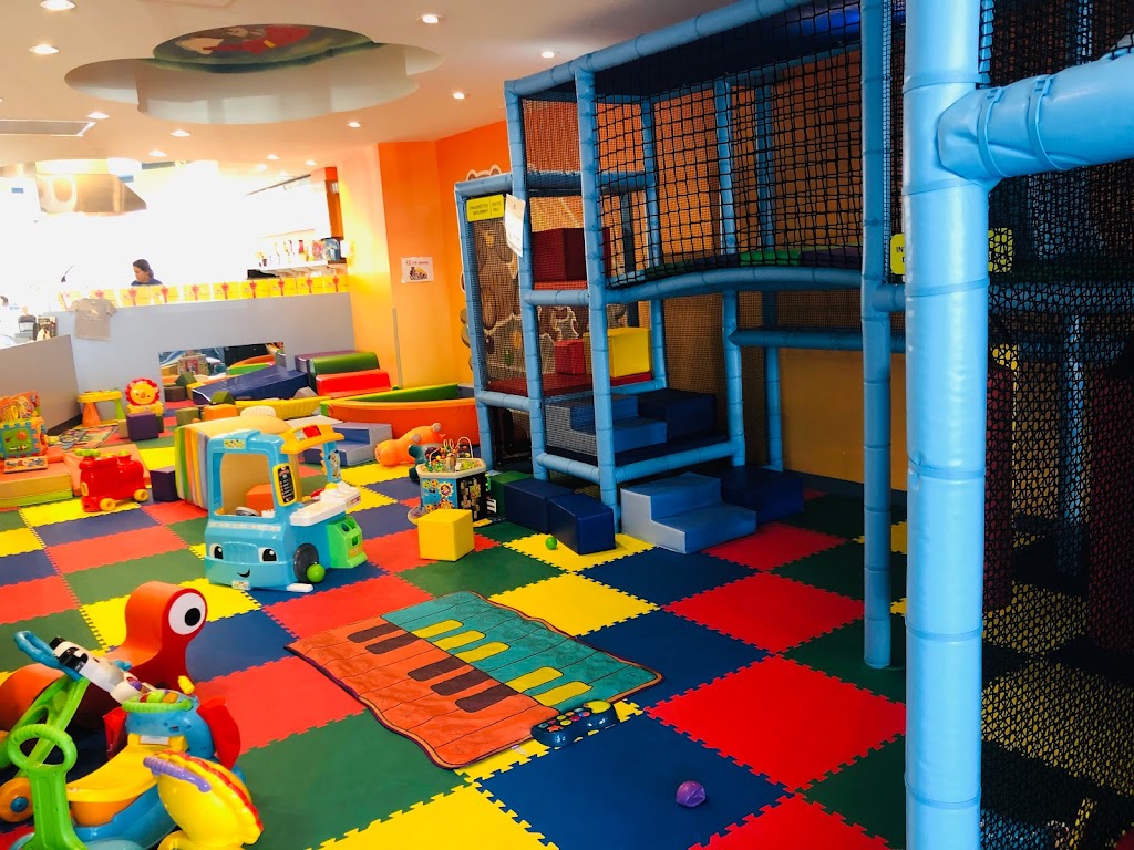 Bouge Petit | 6546 Av. Papineau, Montréal, QC H2G 2X2, Canada | Phone: (514) 379-1149