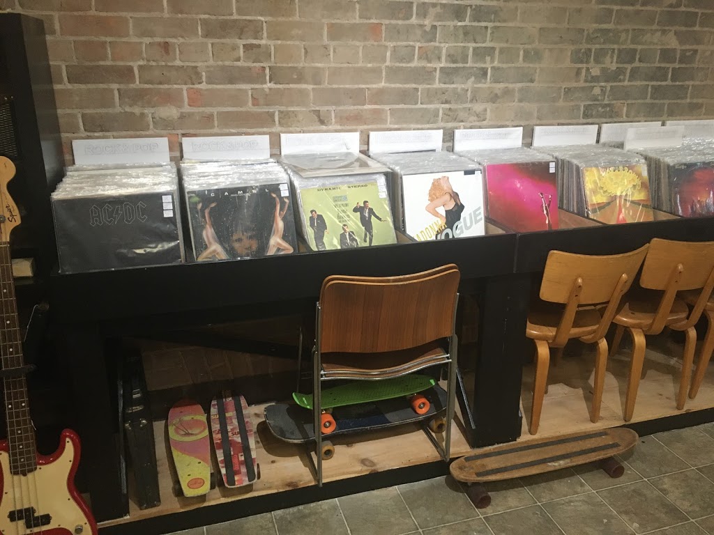 Time Capsule Records, Collectables, Mid Century Modern Decor & N | 168 Queen St, Dunnville, ON N1A 1H7, Canada | Phone: (289) 209-8701