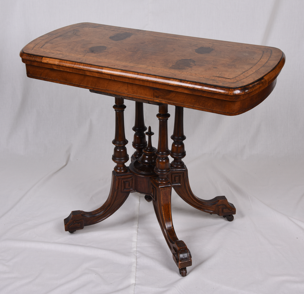 J Taylor Antiques Ltd | 167 William St, Brantford, ON N3T 3L4, Canada | Phone: (905) 521-6844