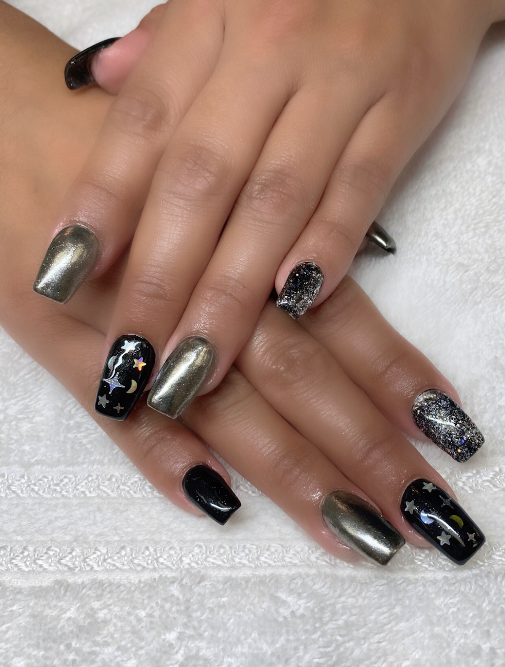 Q Nails | 12767 50 St NW, Edmonton, AB T5A 4L8, Canada | Phone: (780) 472-8368