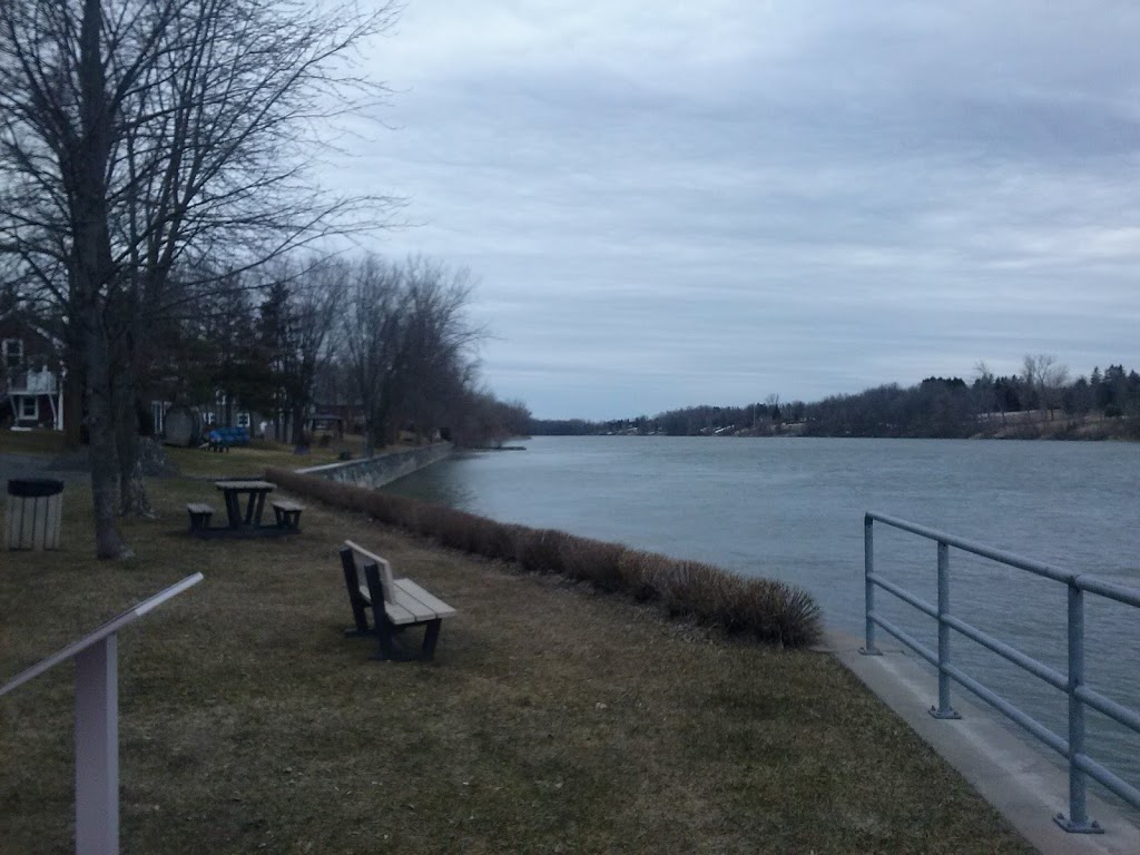 Parc Jacques Dorion - Avenue Marchessault, Saint-Ours, QC J0G 1P0, Canada