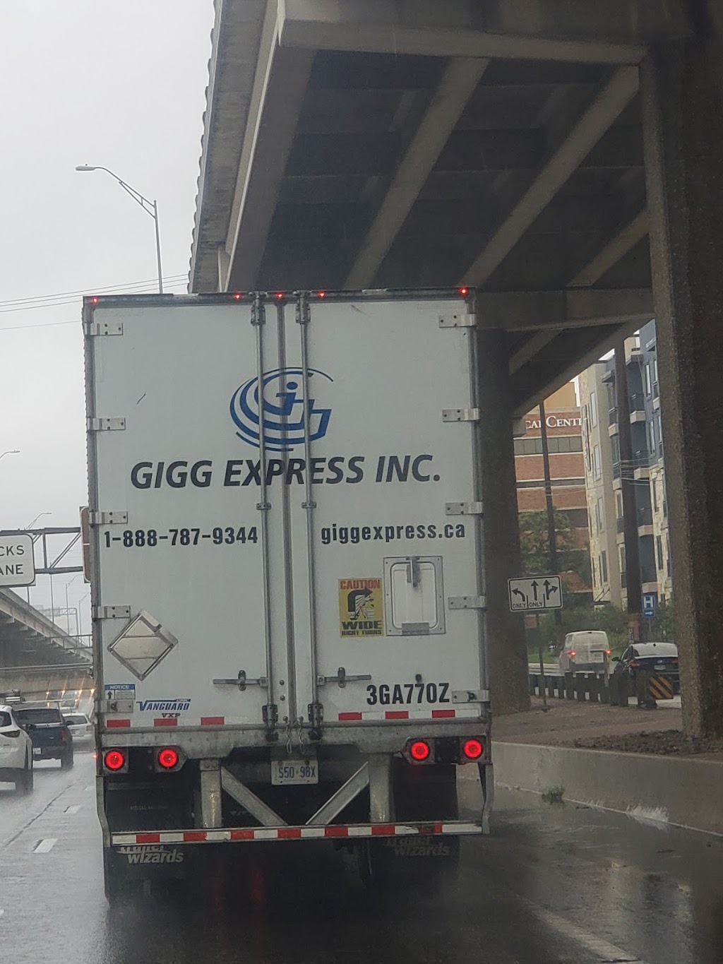 GIGG Express Inc. | 5355 Creekbank Rd, Mississauga, ON L4W 5L5, Canada | Phone: (905) 614-0544
