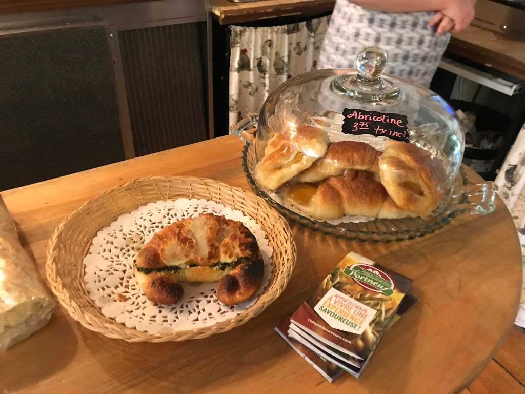 Boulangerie Le Soleil Levain | 234 Chemin du Roy, Deschambault, QC G0A 1S0, Canada | Phone: (418) 286-7246