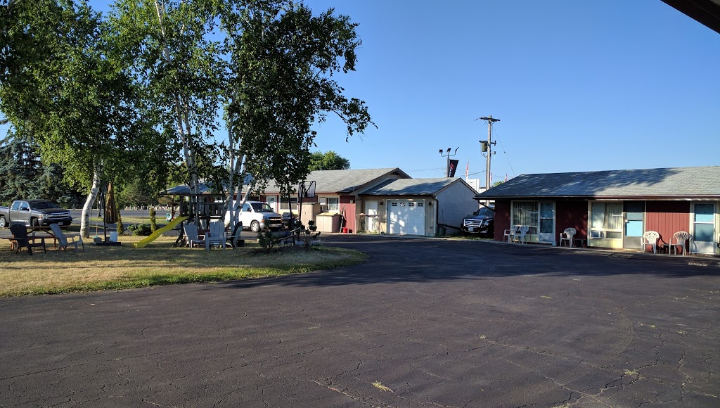 Park Lane Motel | 648 Dundas St W, Belleville, ON K8N 4Z2, Canada | Phone: (613) 962-5394