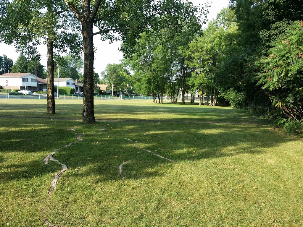 Shakespeare Park | Rue Graham, Pierrefonds, QC H9H 2B7, Canada