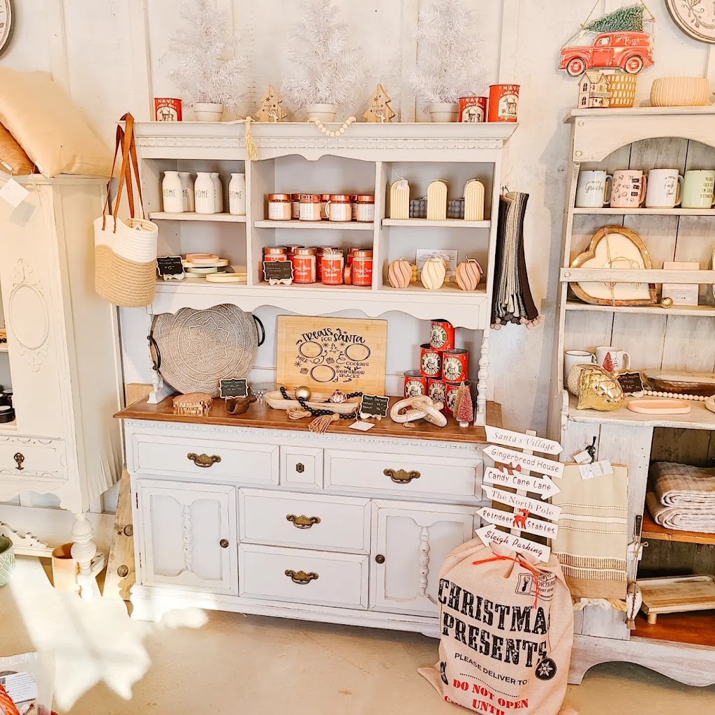 Phoebe Brocante | 375557 6 Line, Township Of Amaranth, ON L9V 1K8, Canada | Phone: (705) 435-8115