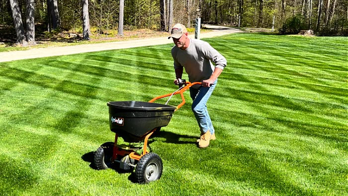 Turf Smart Lawn & Snow Care | 40 Potters Way, Woodstock, ON N4S 8Z5, Canada | Phone: (647) 701-0061