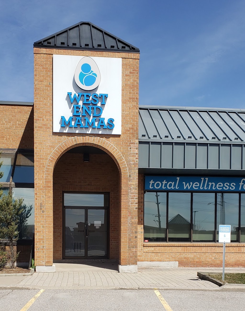 West End Mamas | 1100 Gorham St Unit 10-11C, Newmarket, ON L3Y 8Y8, Canada | Phone: (905) 427-1166